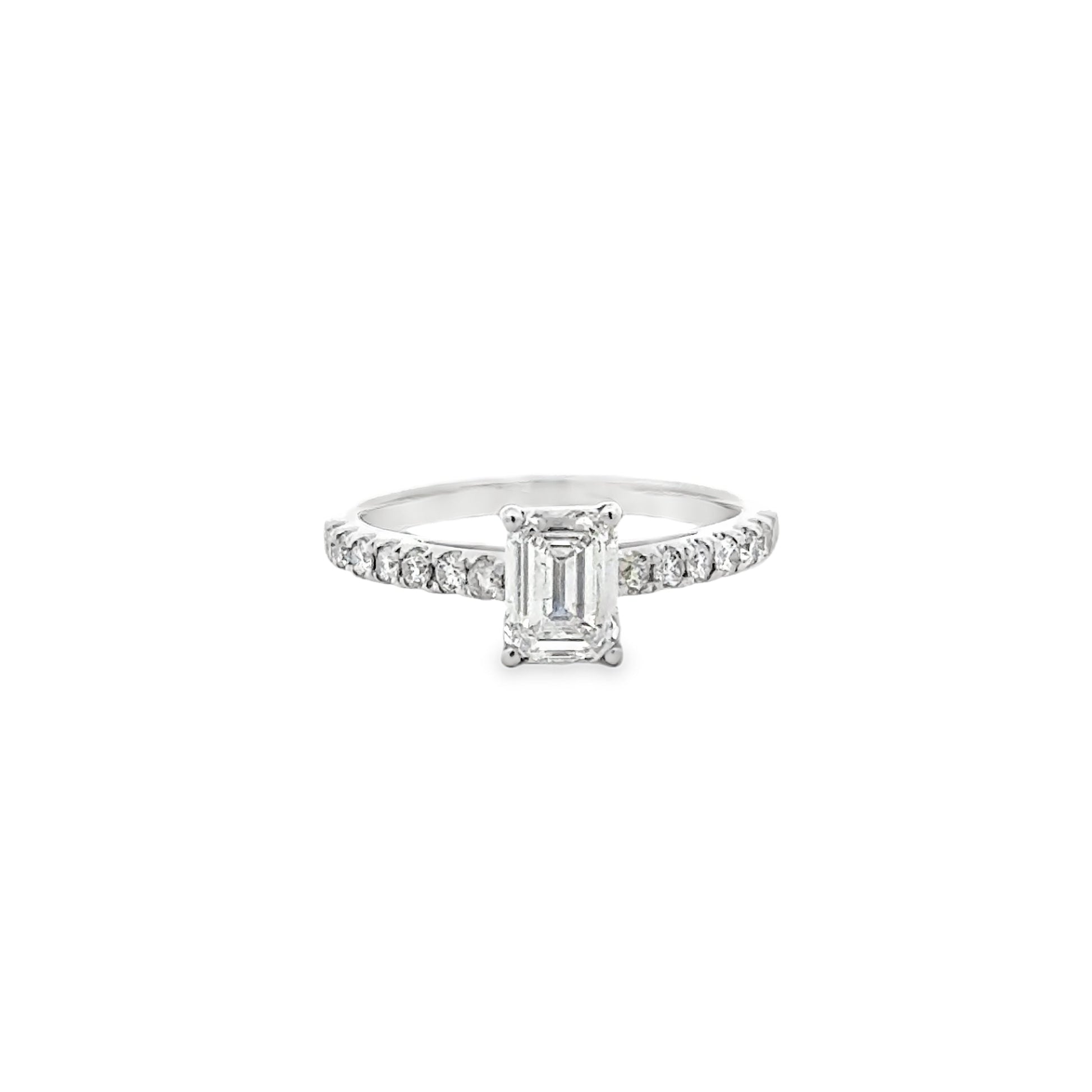platinum-900-diamond-ring