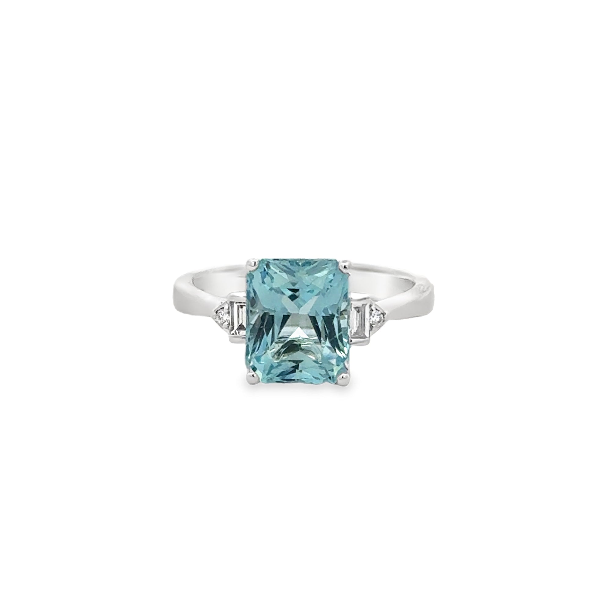 14k-white-gold-and-aquamarine-fashion-ring-3-17ct-