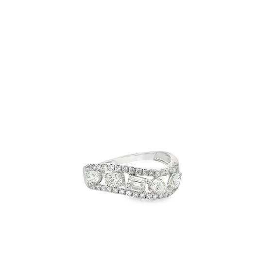 18k-white-gold-diamond-fashion-ring